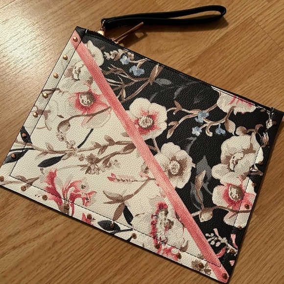 White House Black Market Handbags - White House Black Market Floral Wristlet Clutch